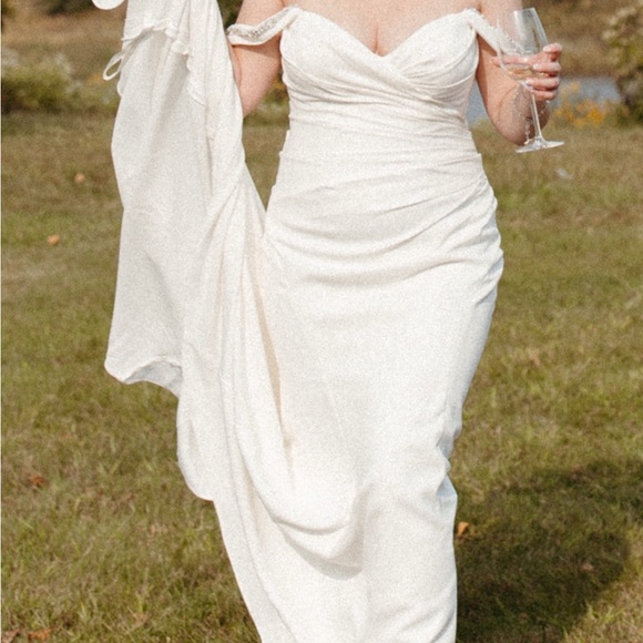 Elegant Wedding Dress